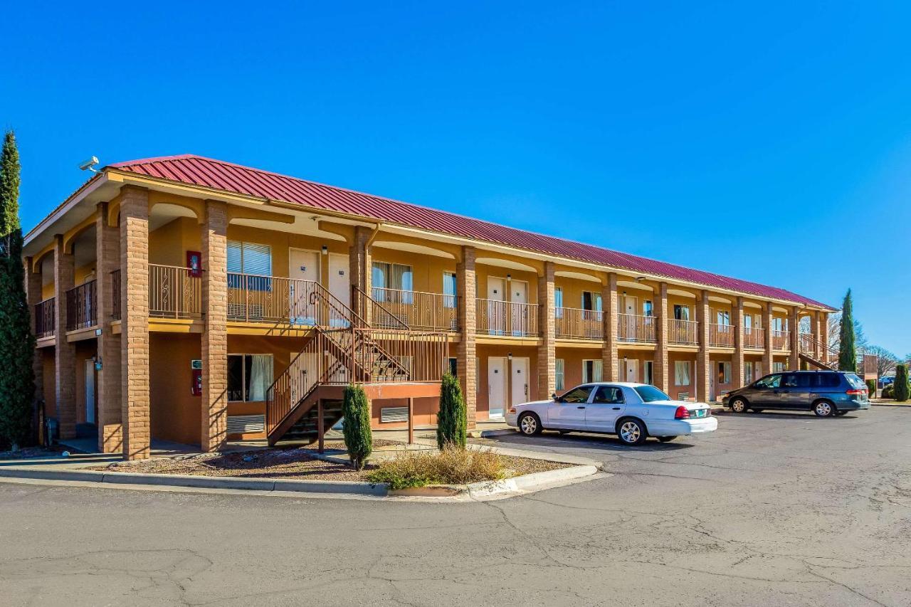 לאס קרוסס Mesilla Valley Days Inn & Suites מראה חיצוני תמונה