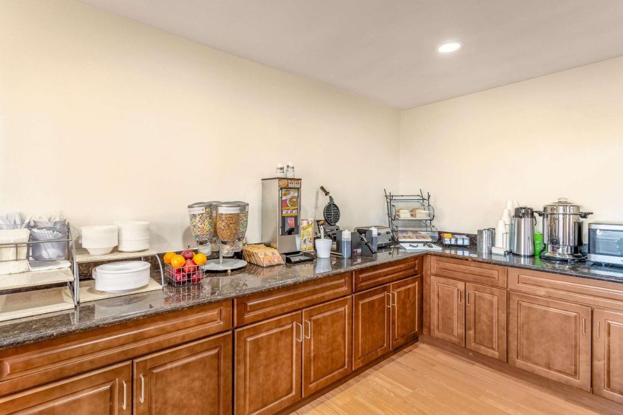 לאס קרוסס Mesilla Valley Days Inn & Suites מראה חיצוני תמונה